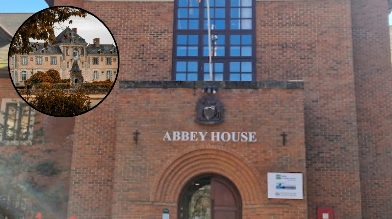 Rowan Atkinson's space-age mansion in Wallingford 2026