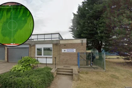 Oxford United youth dies collapsing on pitch in 2026