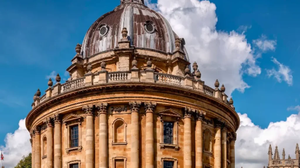 The Unique Oxford Tutorial System Demystified