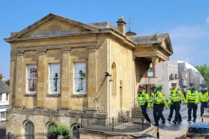20s Man Stabbed in Grove Clash, Oxfordshire 2026