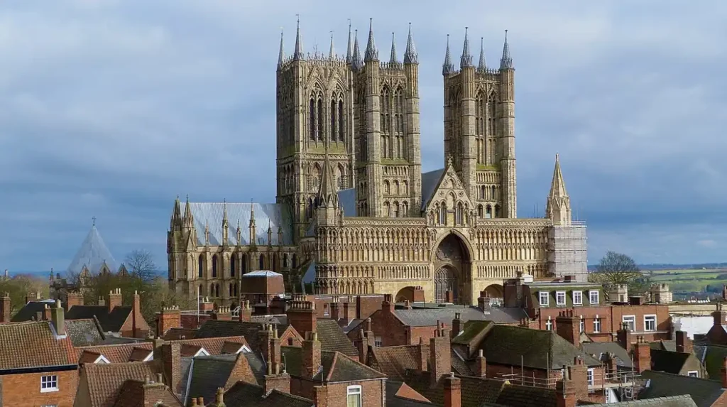 What Is the Spires and Towers Scenic Route and How Do You Explore It?