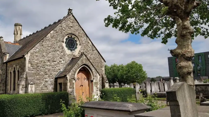 Literary Walking Tours of Oxford
