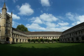 Oscar Wilde's Oxford student days