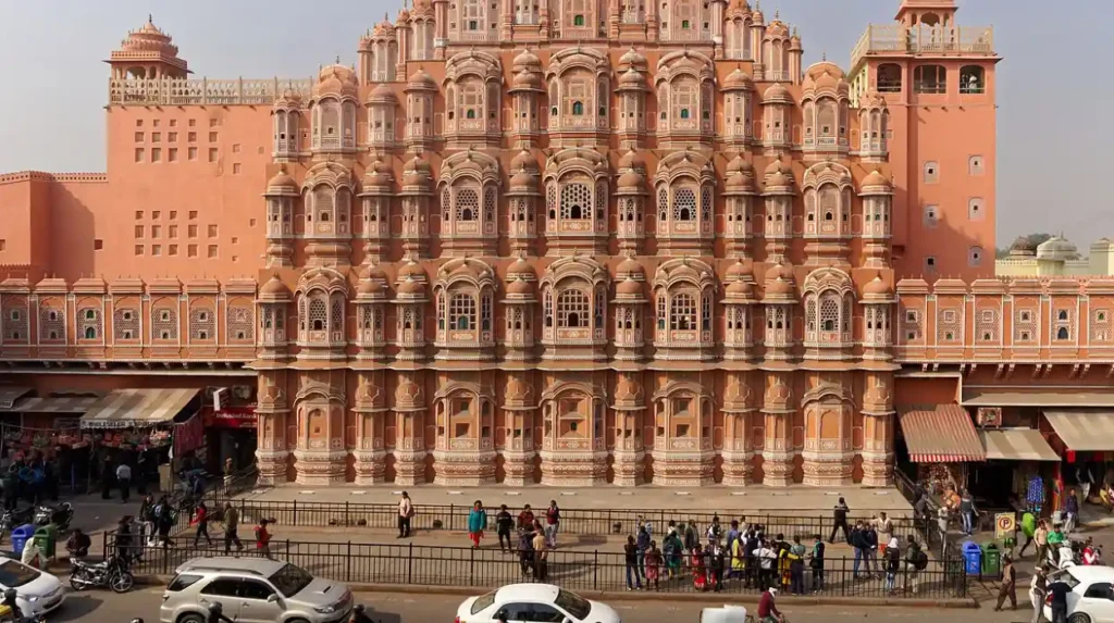 Portsmouth vs Oxford: How Do Their Transport and Parking Policies Compare?