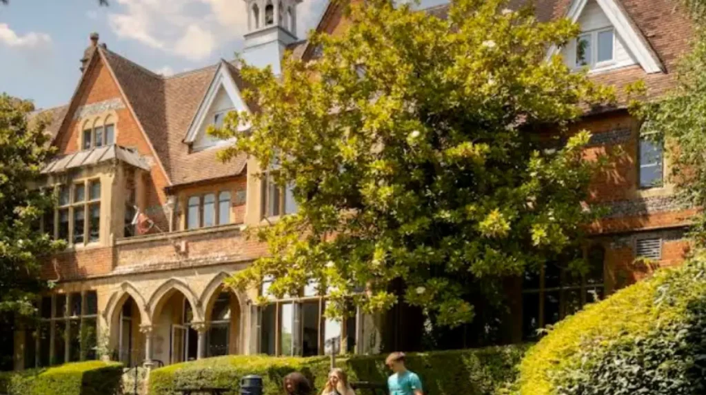 The Henley Connection and “Barge Life”