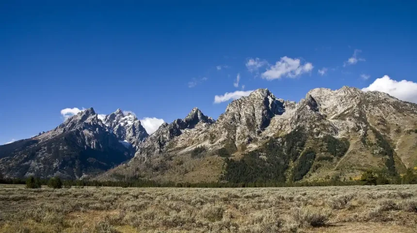 What Is the Spires and Towers Scenic Route and How Do You Explore It