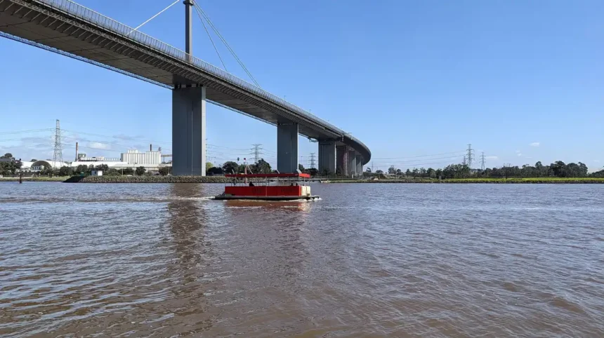 Winter Punting Safety Guide How to Navigate the River Cam Safely