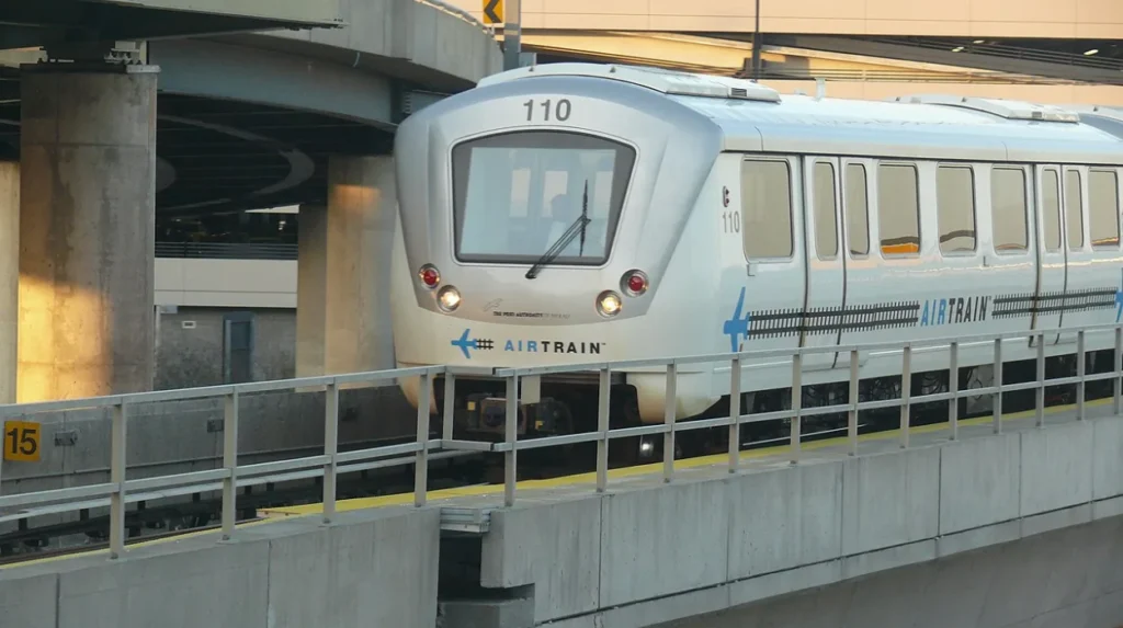 Where Can You Find Budget Stays Near Train Station? Complete Guide