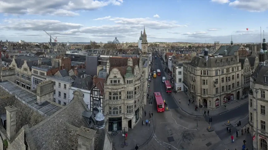 How to Walk from Covered Market to Carfax Tower in Oxford Route, History & Tips