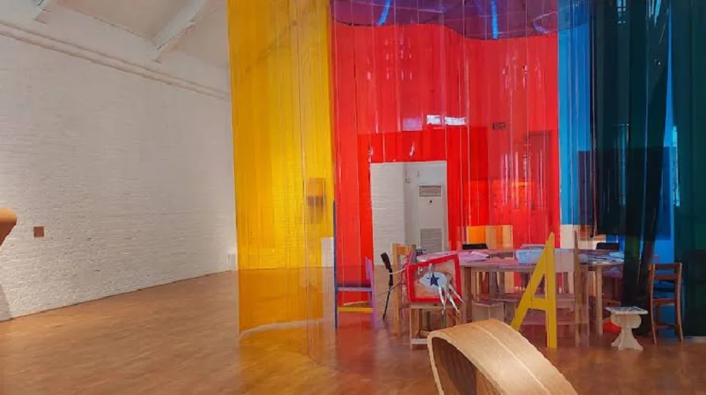  Modern Art Oxford exhibit highlights centre 