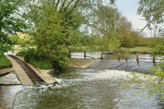 What Is the Riverside Cherwell Path and How Do You Walk It in Oxford