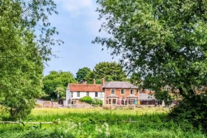 What Makes Wolvercote Oxford a Historically Unique Suburb