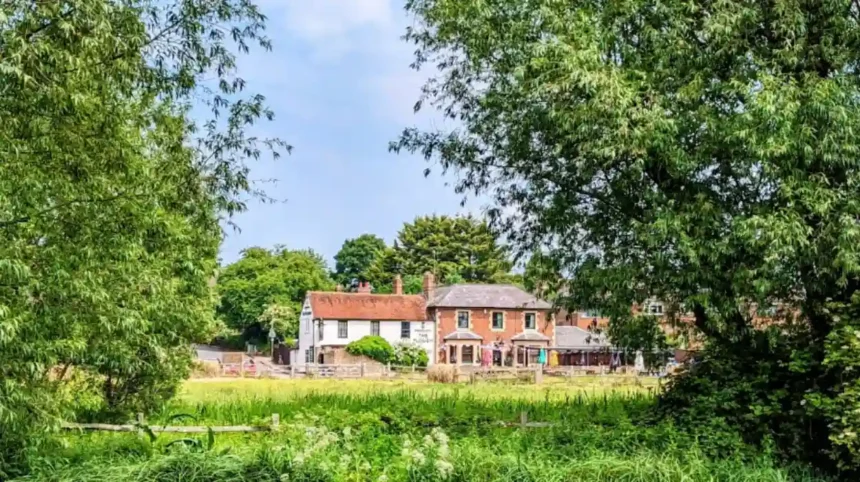 What Makes Wolvercote Oxford a Historically Unique Suburb