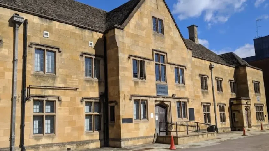 What is Baanbury Magistrates Court and How Does It Work