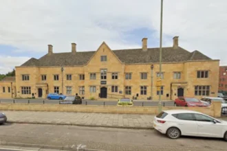 What is Banbury Magistrates' Court and how does it work