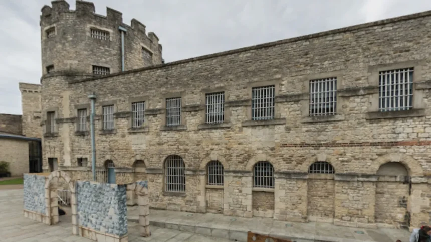 Where are the best Oxford Castle car parks for visitors