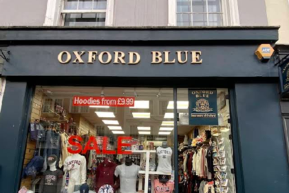 What is Oxford Blue? Complete History and Hex Codes Explained