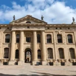 What is the Historical and Architectural Significance of the Oxford Clarendon Building