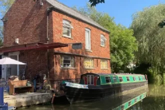 What is the Oxford Canal Route, History, and Engineering Guide