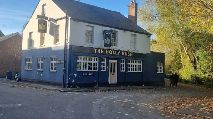 Why Is the Holly Bush Oxford a Historic Landmark in West Oxford