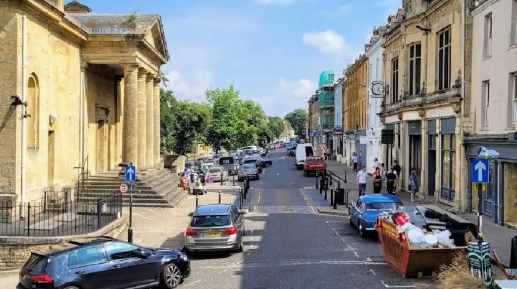 What is Christmas Common Oxford? Complete Local History and Guide